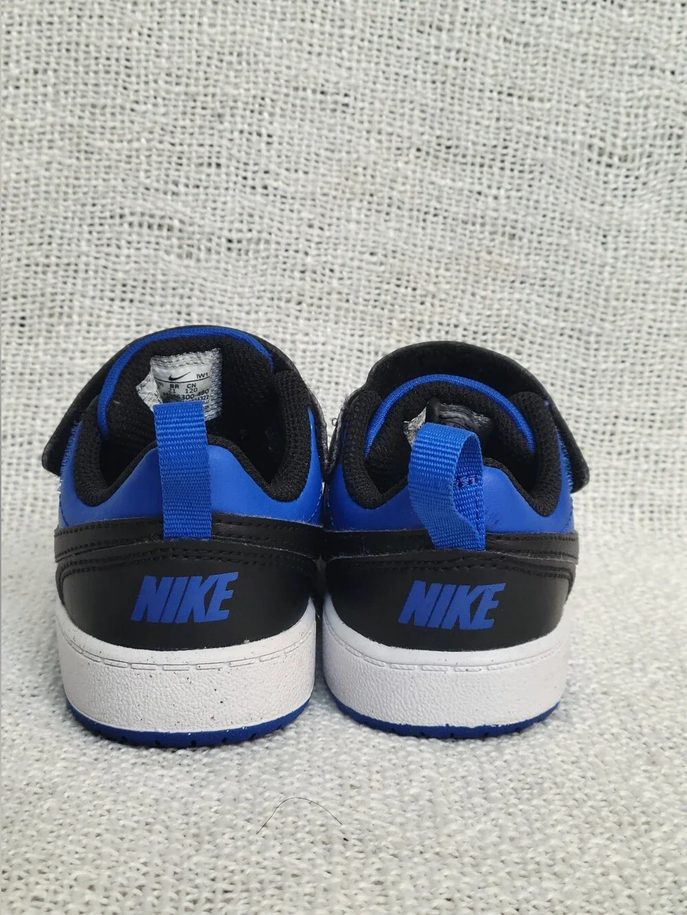 Nike Kids' Blue and Black Low-Top Sneakers